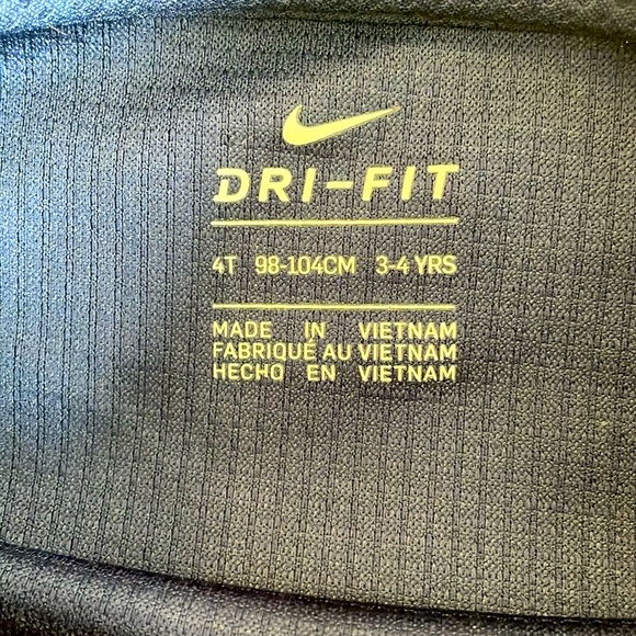 Boys Nike and Under Armour athletic clothing bundle, size 4 - Picture 4 of 11